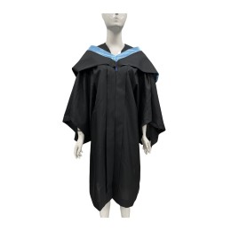 【Order Black-Blue Secondary Graduation Gown】|CNEC Christian College|Light blue V-shaped contrast stole|Loose batwing sleeve design|Full-length silhouette|Secondary Graduation Gown Supplier DA629 【Order Black-Blue Secondary Graduation Gown】|CNEC Christian College|Light blue V-shaped contrast stole|Loose batwing sleeve design|Full-length silhouette|Secondary Graduation Gown Supplier DA629